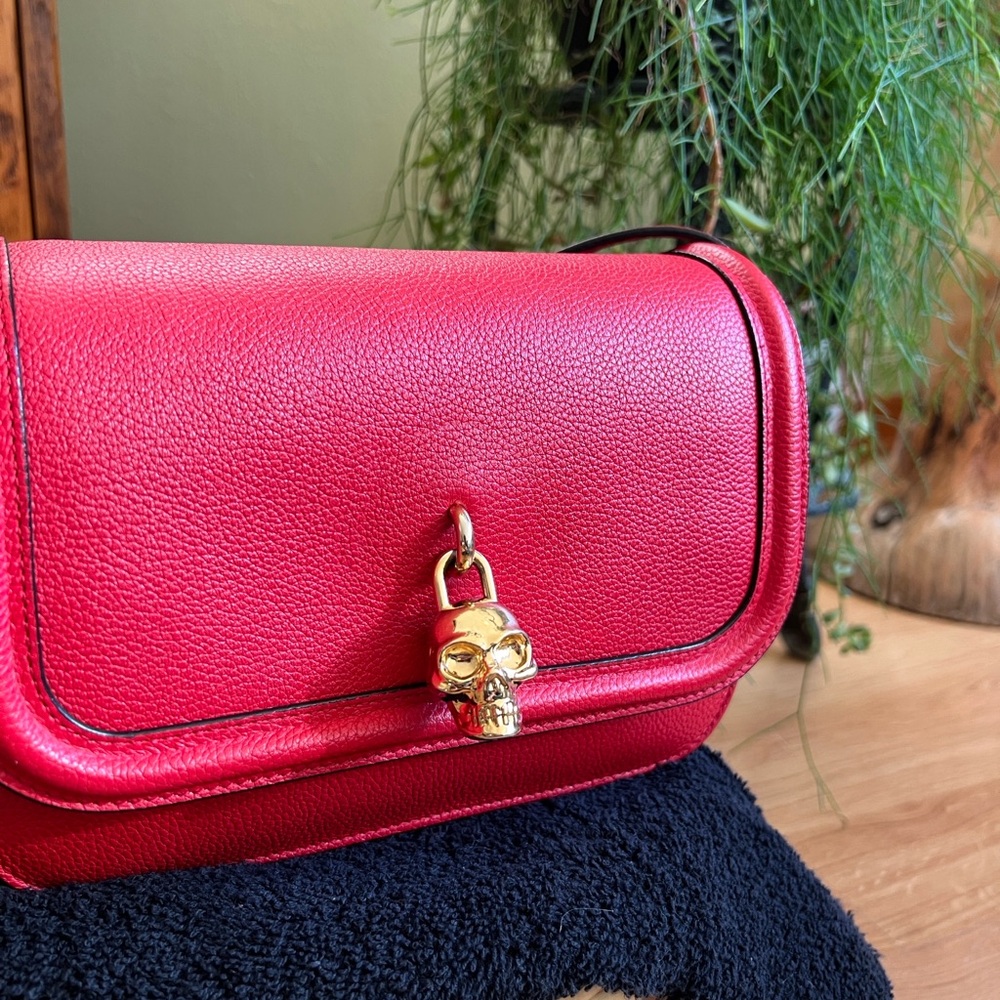 Alexander McQUEEN Red Leather Shoulder Bag Purse - Picture 2 of 15
